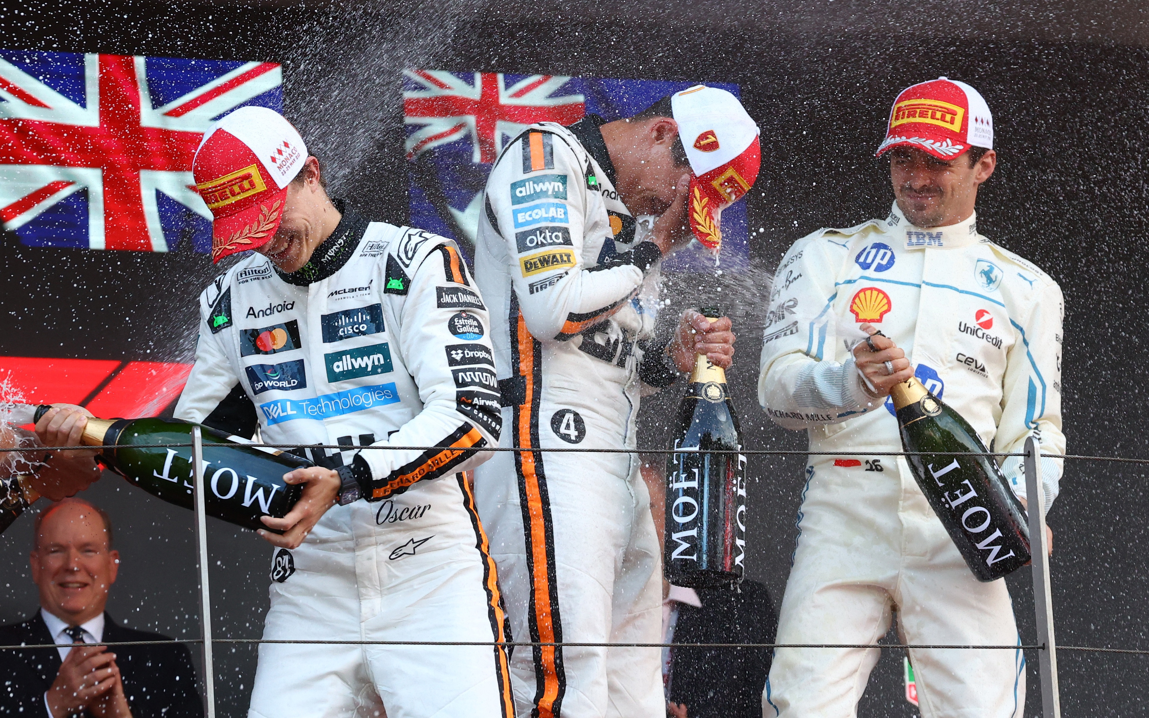 红牛车队鏖战红牛二队,诺里斯惊艳四座 红牛车队鏖战红牛二队,诺里斯惊艳四座